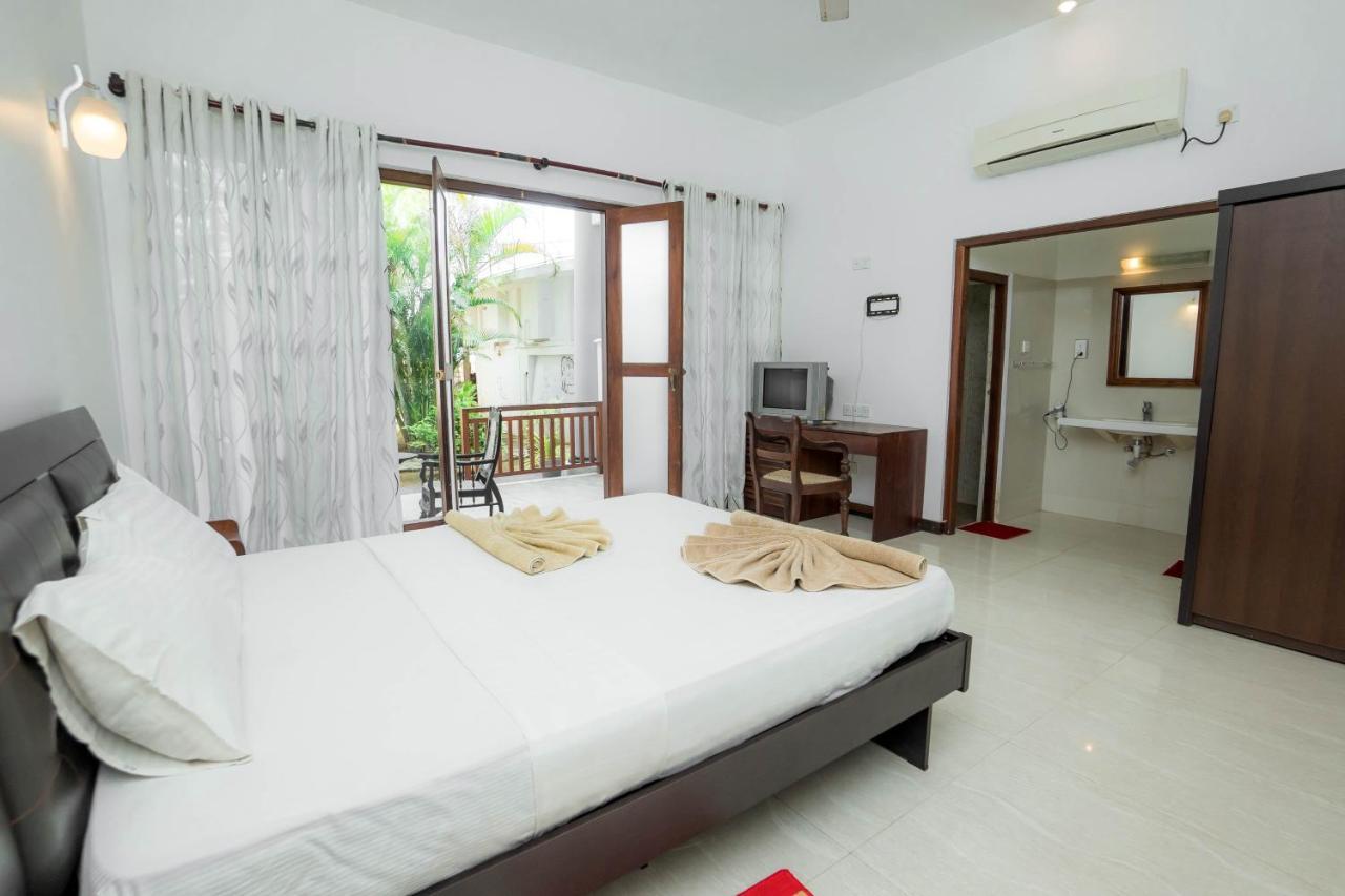 Hotel Neptune Bay Unawatuna Beach Esterno foto