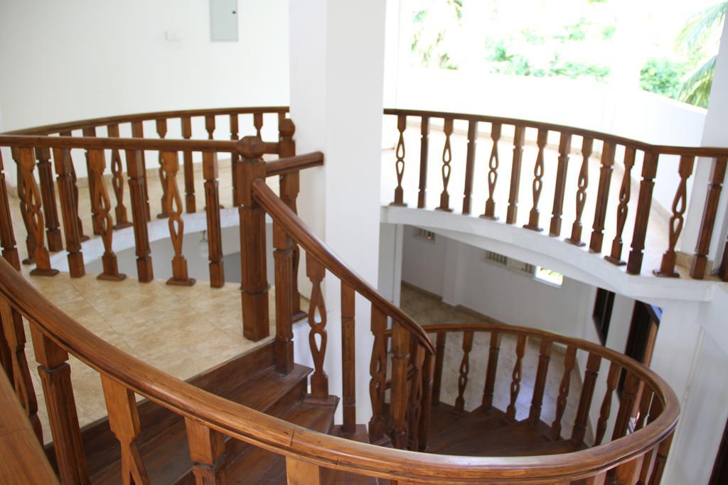Hotel Neptune Bay Unawatuna Beach Esterno foto