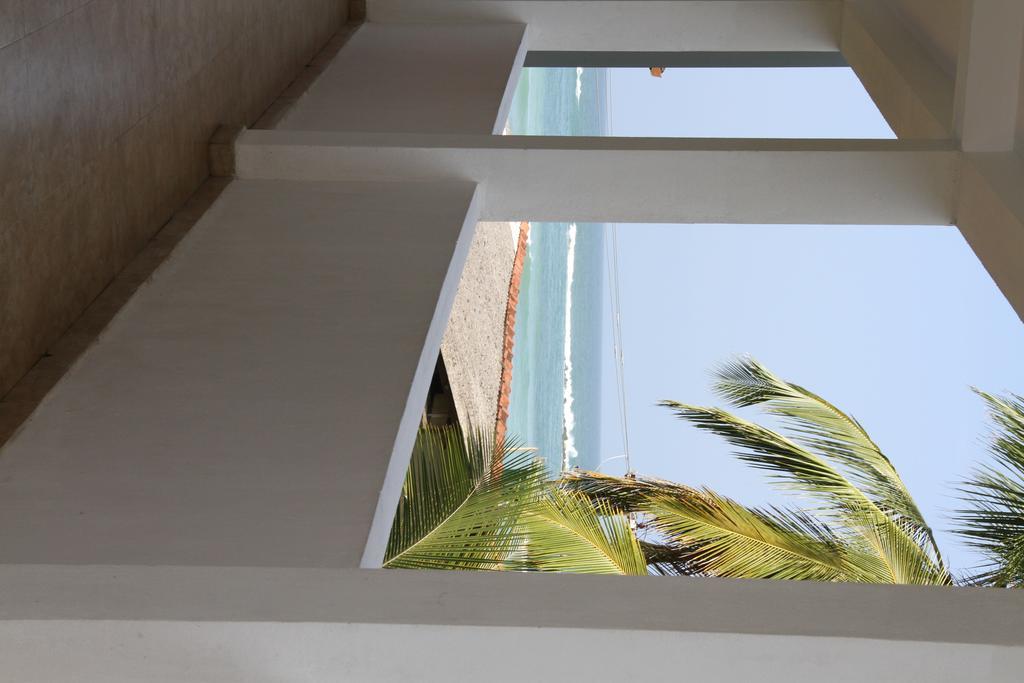 Hotel Neptune Bay Unawatuna Beach Esterno foto