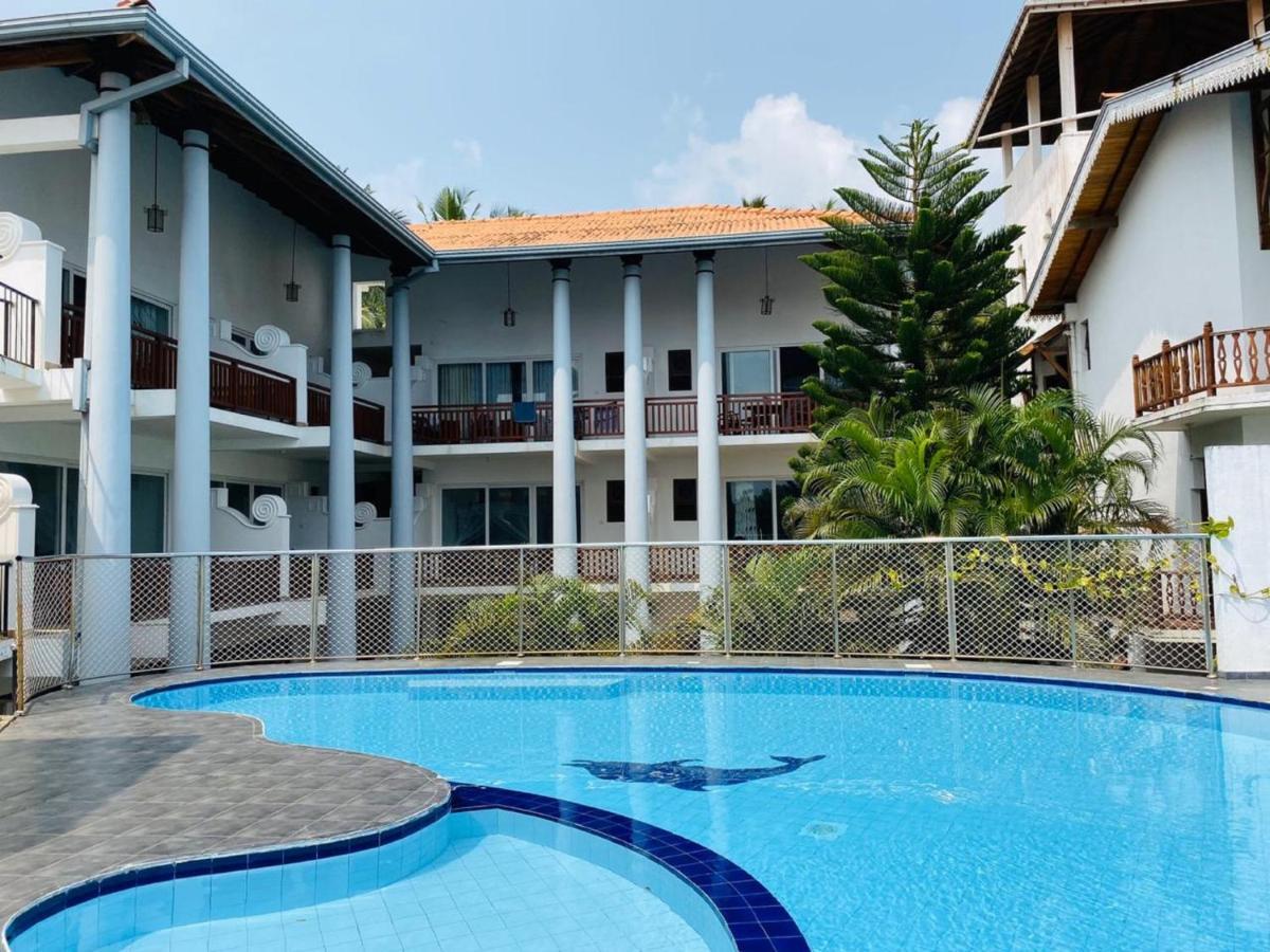 Hotel Neptune Bay Unawatuna Beach Esterno foto