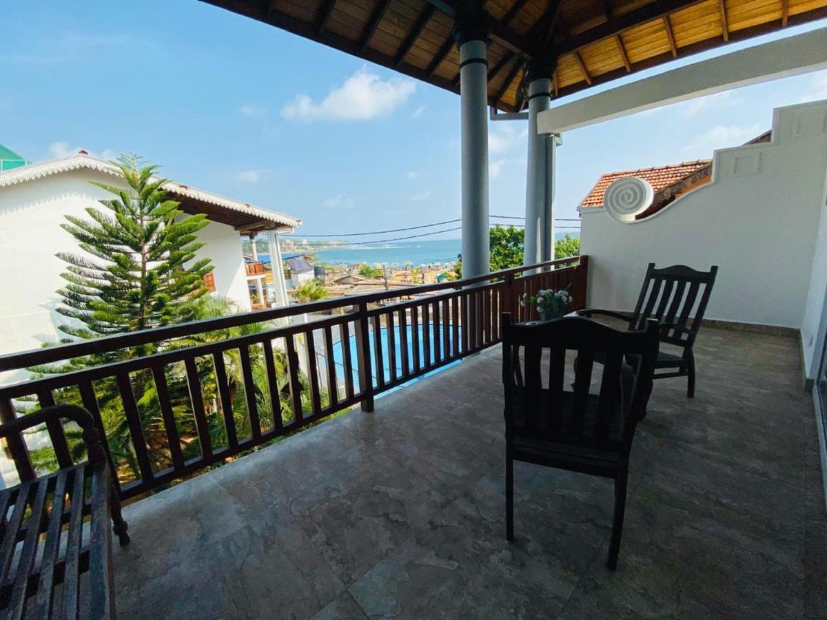 Hotel Neptune Bay Unawatuna Beach Esterno foto